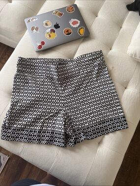 High-Waist Black & White Geometric Women’s Shorts🔥🔥🔥🔥